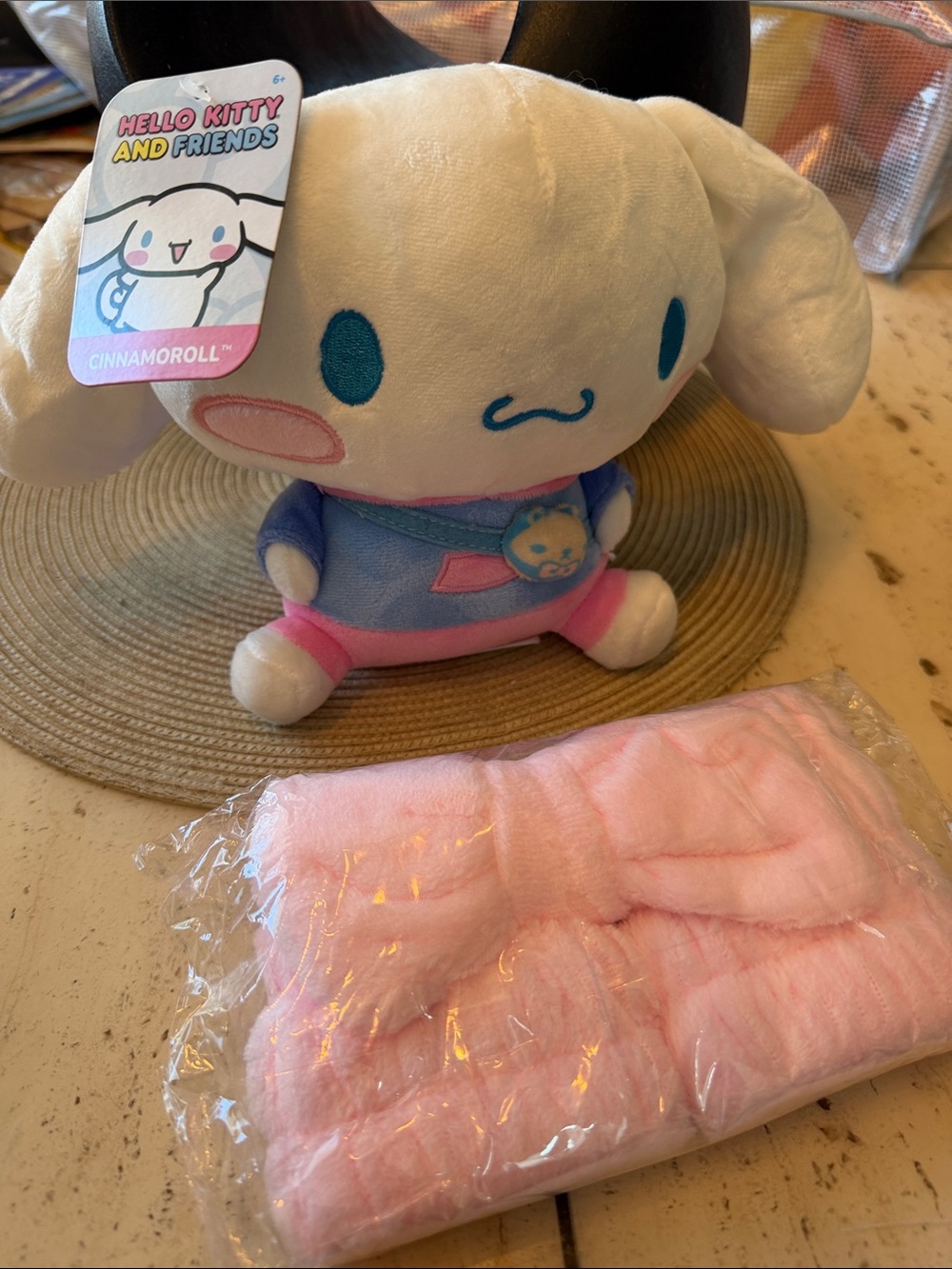 Sanrio Cinnamoroll 7" Plush x Hello Kitty & Friends w/ Pink Bow Spa Headband Set